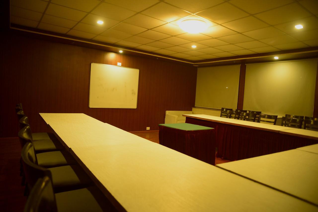 Hotel Heritage Dakshin Navi Mumbai Exterior foto